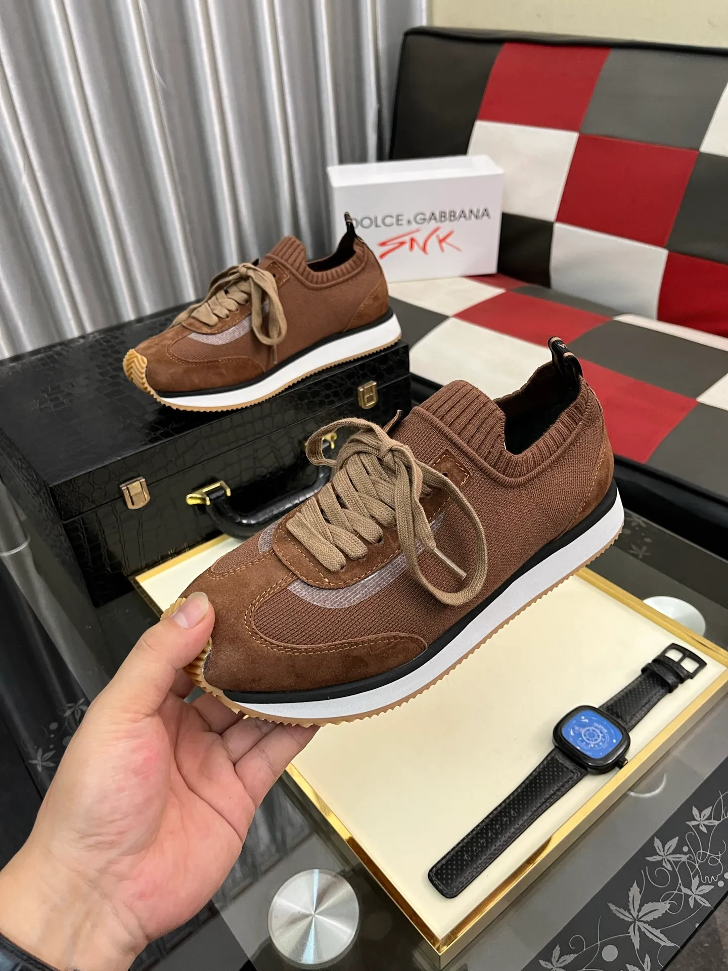 Men's Men's Shoes💰420⌚️⌚️••Dolce&Gabbana••DG✔️High-end men's sports and casual shoes. Original goods from top counters. Original imported cowhide, multi-material splicing design ➕Imported cowhide lining, cowhide feet ➕Original TPR elastic outsole. Size: 36-46🔟Colors available